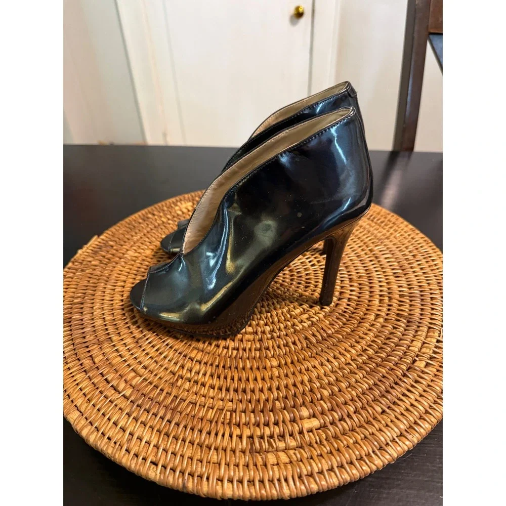 BCBGeneration Black Patent Peep Toe Stiletto Shooties Ankle Boots Size 6B/36